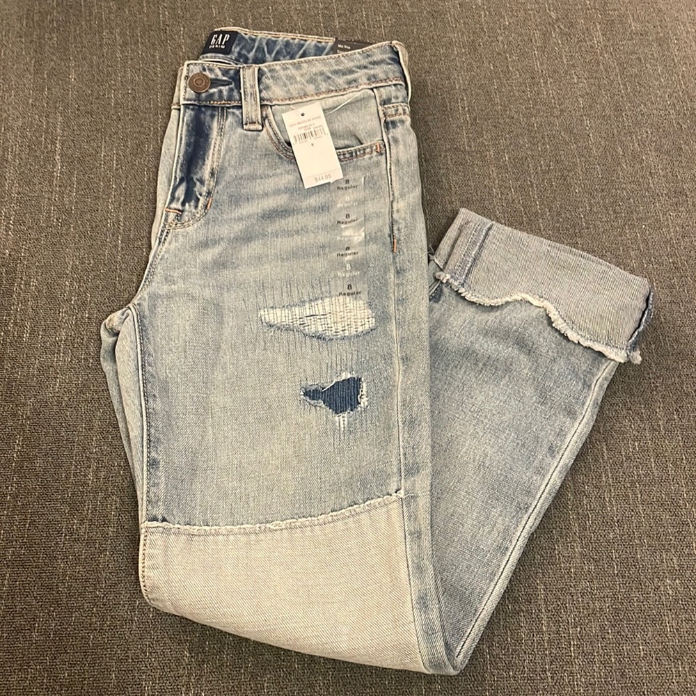 New Girl’s Gap girlfriend distressed jeans